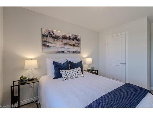 11-1 Tom Brown Drive, Paris, ON - Indoor Photo Showing Bedroom