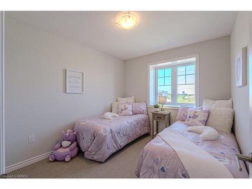 11-1 Tom Brown Drive, Paris, ON - Indoor Photo Showing Bedroom