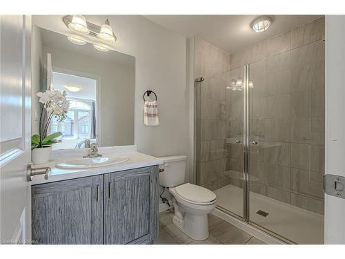 11-1 Tom Brown Drive, Paris, ON - Indoor Photo Showing Bathroom