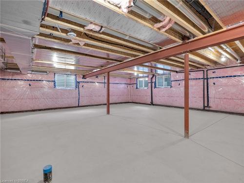 7543 Splendour Drive, Niagara Falls, ON - Indoor Photo Showing Basement