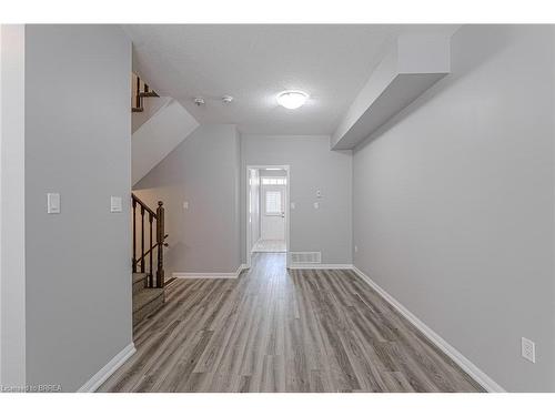 57-21 Diana Avenue, Brantford, ON - Indoor Photo Showing Other Room