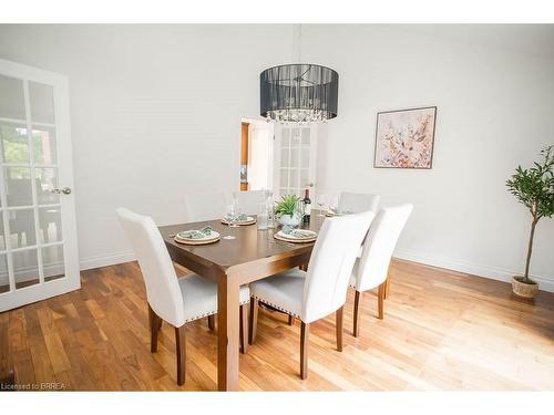 240 Johnson Road, Brantford, ON - Indoor Photo Showing Dining Room