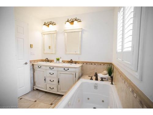 240 Johnson Road, Brantford, ON - Indoor Photo Showing Bathroom