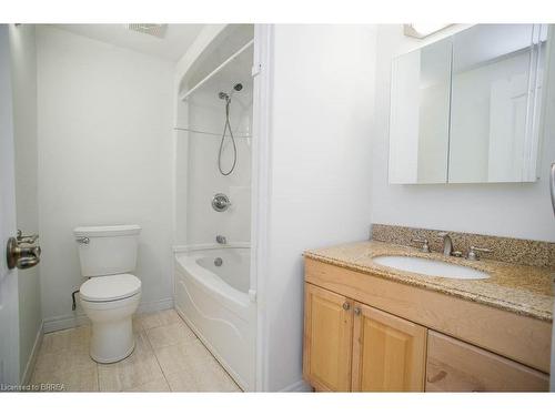 240 Johnson Road, Brantford, ON - Indoor Photo Showing Bathroom