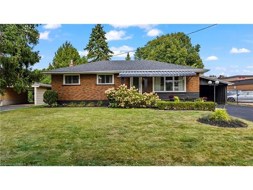 237 Memorial Drive, Brantford, ON - Outdoor With Facade