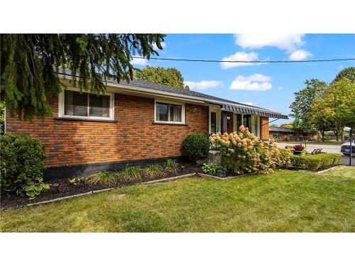 237 Memorial Drive, Brantford, ON - Outdoor