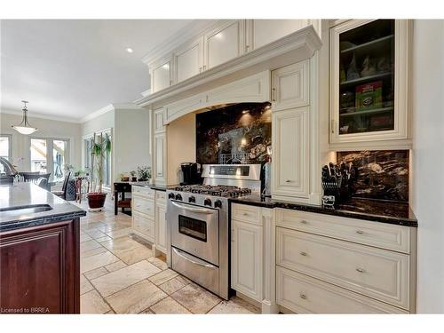 372 Mclean School Road, St. George, ON - Indoor Photo Showing Kitchen