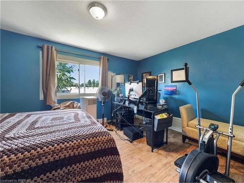 E-500 Grey Street, Brantford, ON - Indoor Photo Showing Bedroom