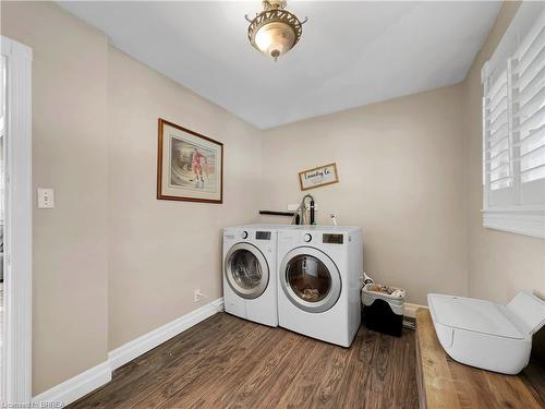 41 Varadi Avenue, Brantford, ON - Indoor Photo Showing Laundry Room