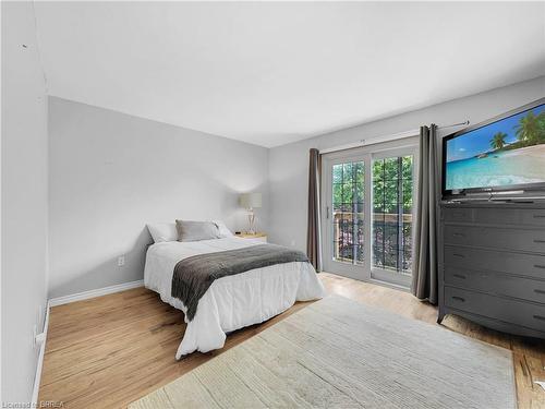 41 Varadi Avenue, Brantford, ON - Indoor Photo Showing Bedroom