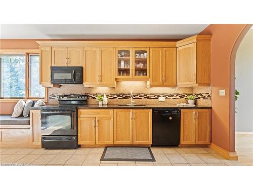 12 North Street, Brantford, ON - Indoor Photo Showing Kitchen