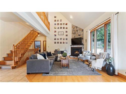 12 North Street, Brantford, ON - Indoor Photo Showing Living Room With Fireplace