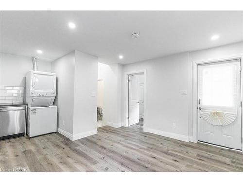 11 Washington Street, Brantford, ON - Indoor Photo Showing Laundry Room