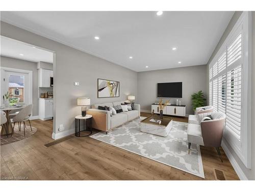 89 Varadi Avenue, Brantford, ON - Indoor Photo Showing Living Room