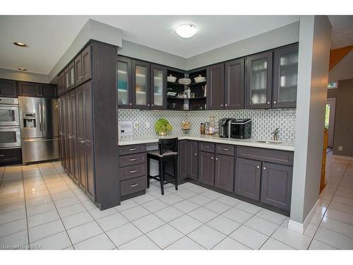 54 Blackfriar Lane, Brantford, ON - Indoor Photo Showing Kitchen