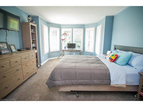 54 Blackfriar Lane, Brantford, ON - Indoor Photo Showing Bedroom