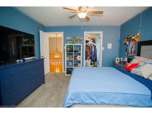 54 Blackfriar Lane, Brantford, ON - Indoor Photo Showing Bedroom