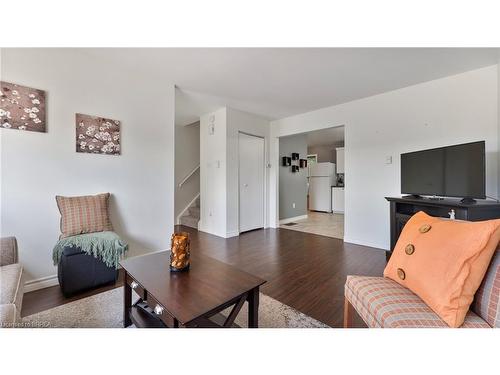 75A Buffalo Street, Brantford, ON - Indoor Photo Showing Living Room