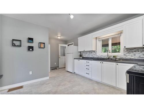 75A Buffalo Street, Brantford, ON - Indoor Photo Showing Kitchen