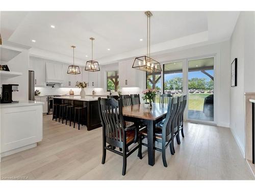 16 St Ladislaus Street, Courtland, ON - Indoor Photo Showing Dining Room