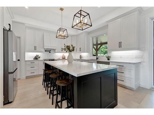 16 St Ladislaus Street, Courtland, ON - Indoor Photo Showing Kitchen With Upgraded Kitchen