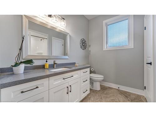 39 Gibbons Street, Waterford, ON - Indoor Photo Showing Bathroom