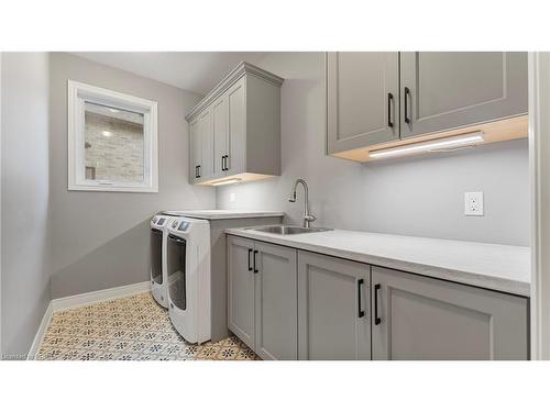 39 Gibbons Street, Waterford, ON - Indoor Photo Showing Laundry Room