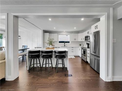 29 Ashgrove Avenue, Brantford, ON - Indoor Photo Showing Kitchen