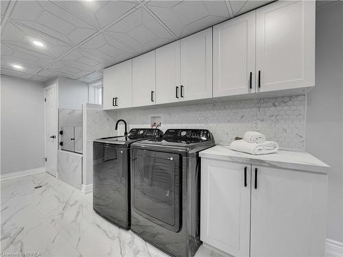 29 Ashgrove Avenue, Brantford, ON - Indoor Photo Showing Laundry Room