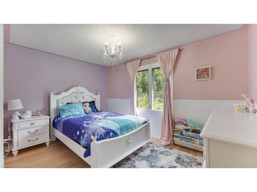 11 Ravine Crescent, Townsend, ON - Indoor Photo Showing Bedroom