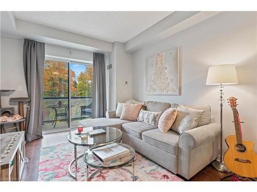 410-170 Water Street N, Cambridge, ON - Indoor Photo Showing Living Room