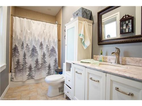 266 Thirteenth Concession Road, Scotland, ON - Indoor Photo Showing Bathroom