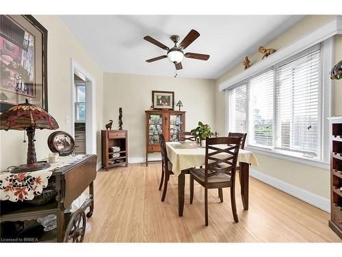 134 Queensway Drive, Brantford, ON - Indoor Photo Showing Dining Room