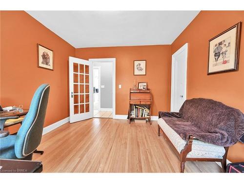 134 Queensway Drive, Brantford, ON - Indoor