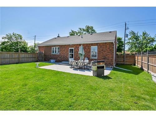 134 Queensway Drive, Brantford, ON - Outdoor With Backyard