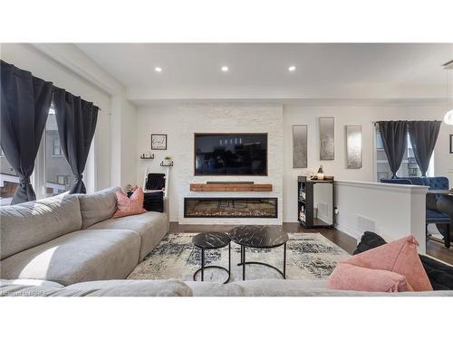 26 Doug Foulds Way, Paris, ON - Indoor Photo Showing Living Room