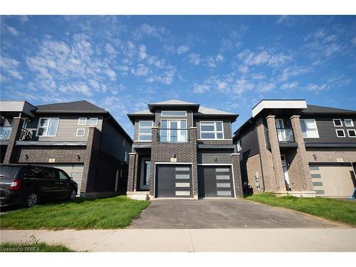 52 Bradley Avenue, Welland, ON - Outdoor With Balcony With Facade