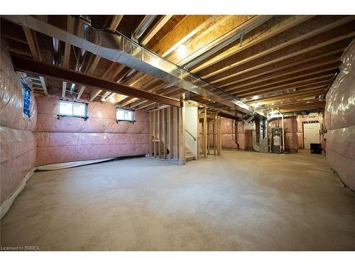 52 Bradley Avenue, Welland, ON - Indoor Photo Showing Basement