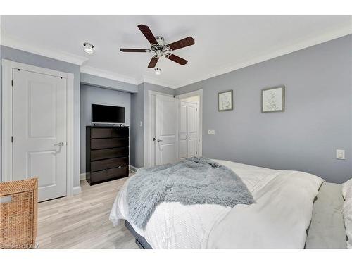 8 Wesley Avenue, Brantford, ON - Indoor Photo Showing Bedroom