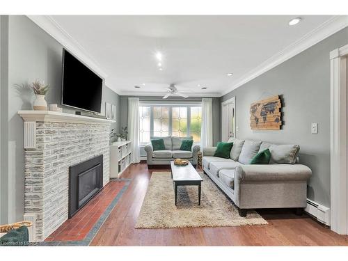 8 Wesley Avenue, Brantford, ON - Indoor Photo Showing Living Room With Fireplace