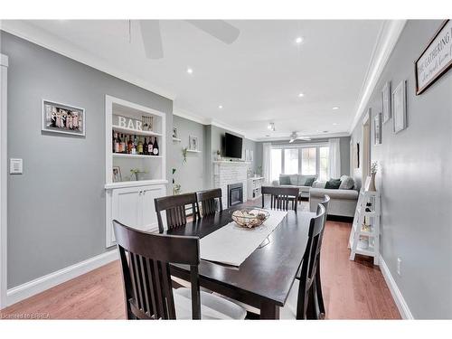 8 Wesley Avenue, Brantford, ON - Indoor Photo Showing Dining Room