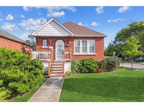 949 Dunsmure Road, Hamilton, ON - Outdoor With Deck Patio Veranda