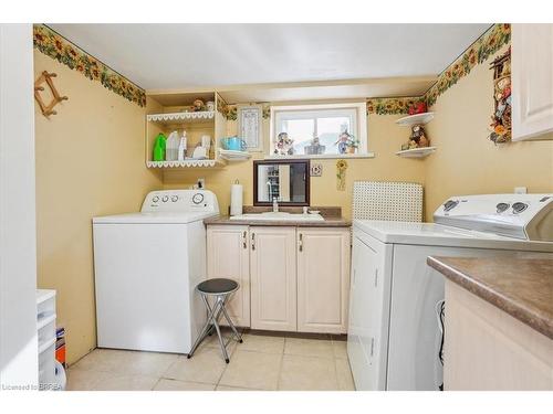 949 Dunsmure Road, Hamilton, ON - Indoor Photo Showing Laundry Room