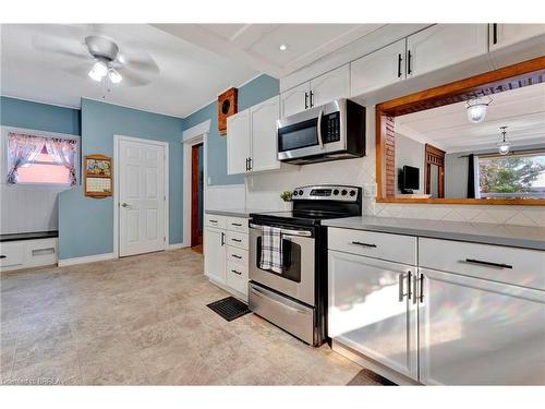 253 Sheridan Street, Brantford, ON - Indoor Photo Showing Kitchen