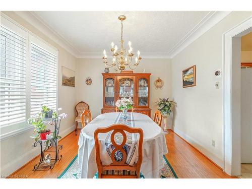 120 Alfred Street, Brantford, ON - Indoor Photo Showing Dining Room