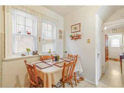 120 Alfred Street, Brantford, ON - Indoor Photo Showing Dining Room