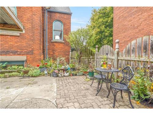 120 Alfred Street, Brantford, ON - Outdoor