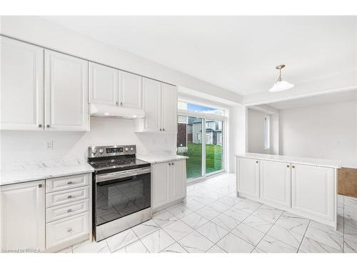 8 Tate Street, Brantford, ON - Indoor Photo Showing Kitchen