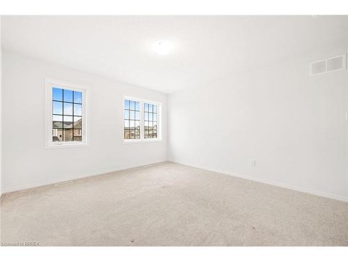 8 Tate Street, Brantford, ON - Indoor Photo Showing Other Room