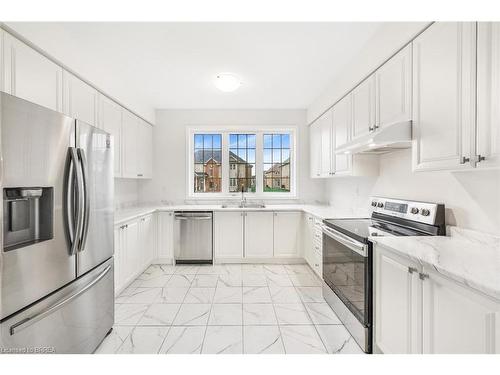 8 Tate Street, Brantford, ON - Indoor Photo Showing Kitchen With Upgraded Kitchen